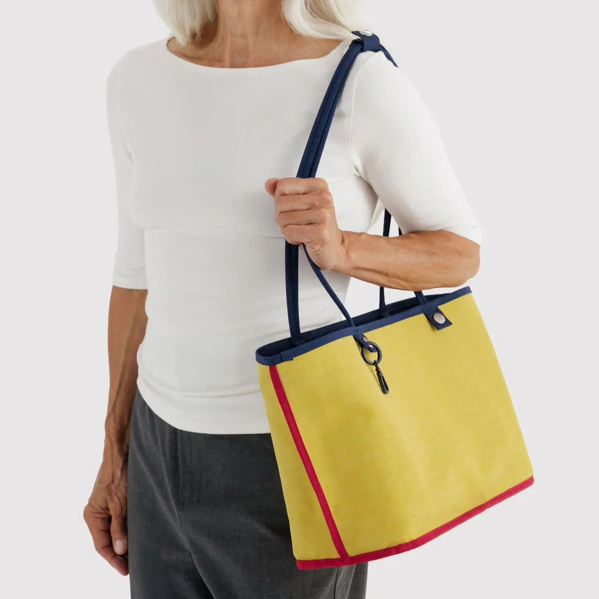 Medium Nylon Reversible Tote: Navy Mix - Image 4