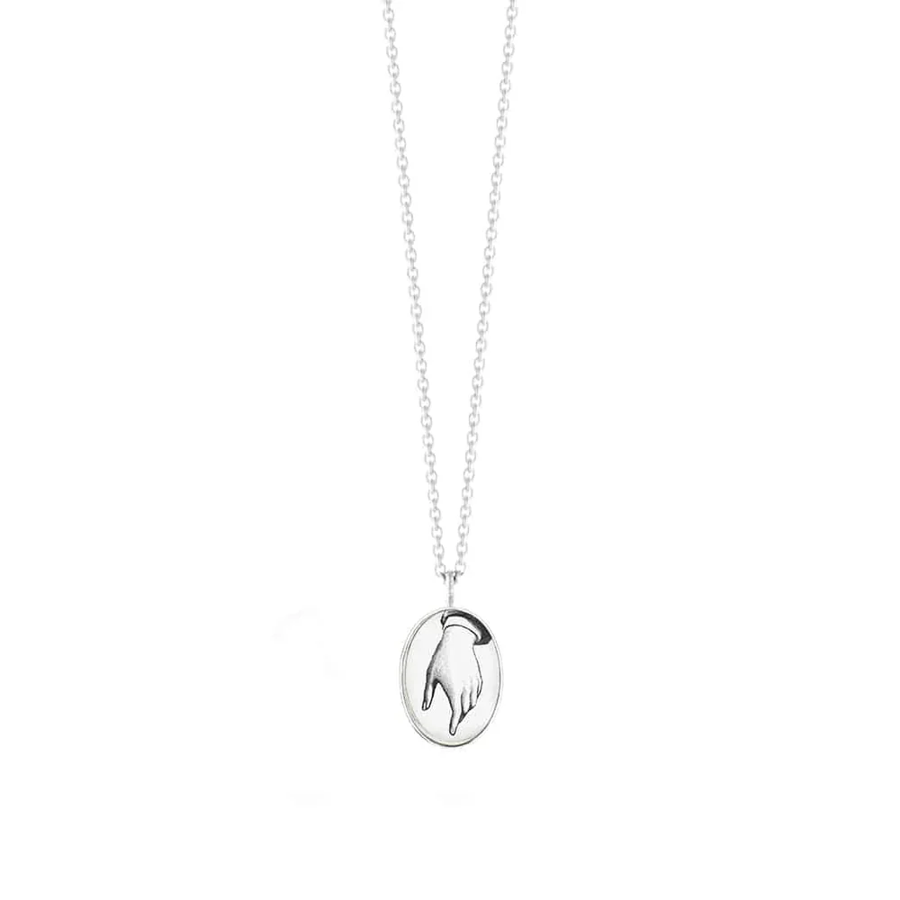The Oval Basic Pendant Necklace: Victorian Hand