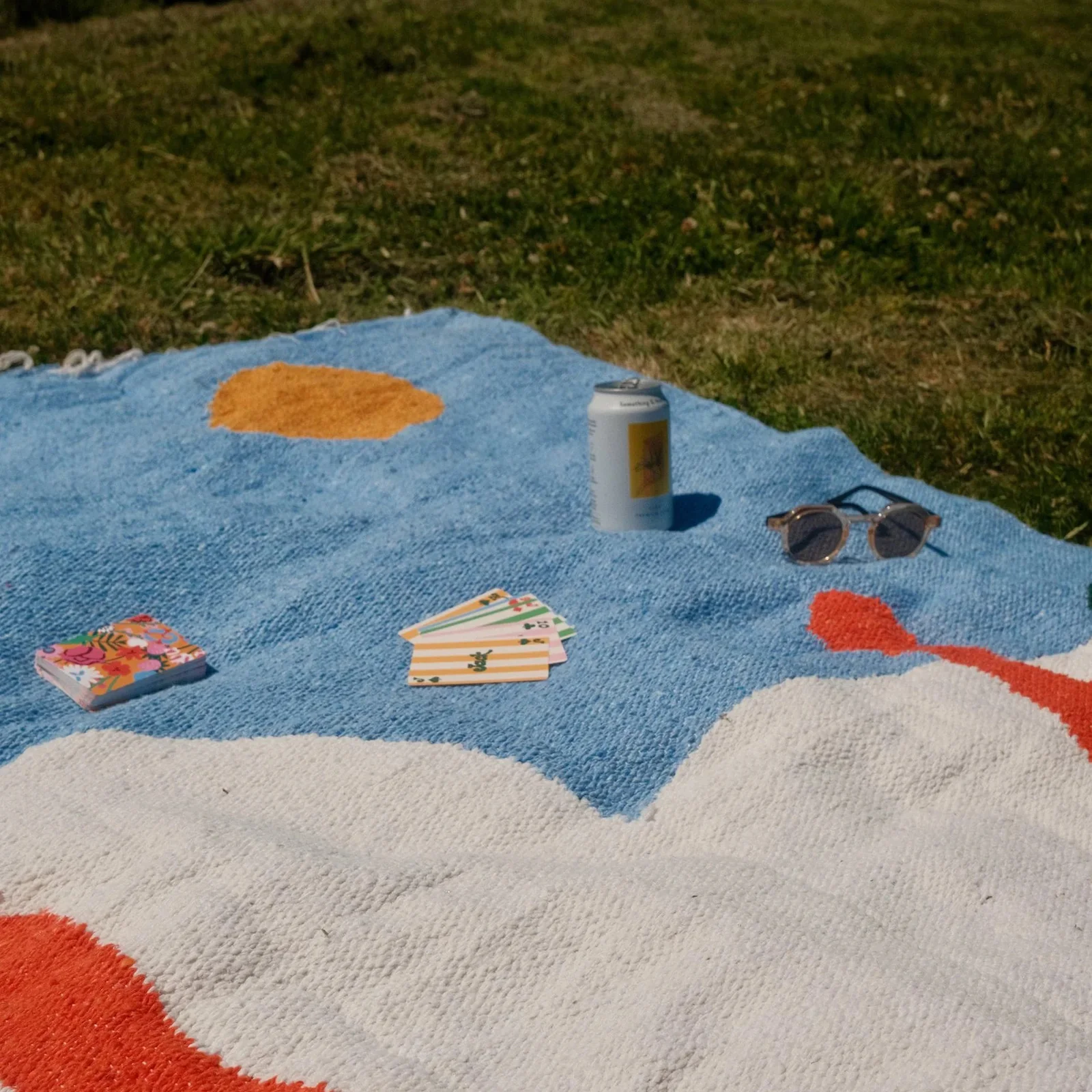Postales Puente Rojo Blanket Roll - Image 6